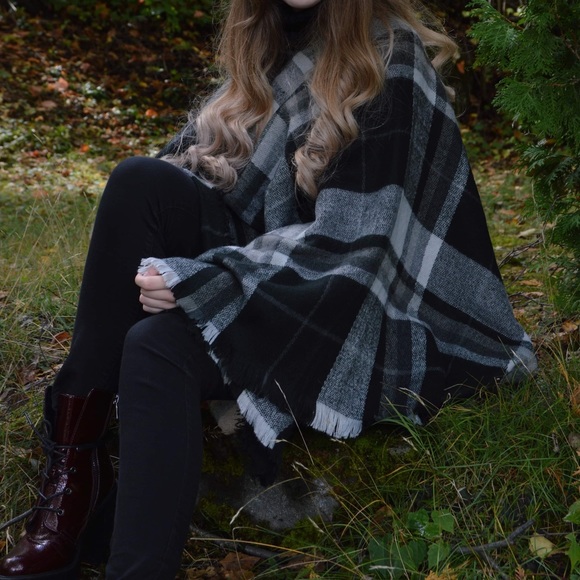Plaid Turtleneck Cape Sweater | DYNAMITE - Picture 4 of 8